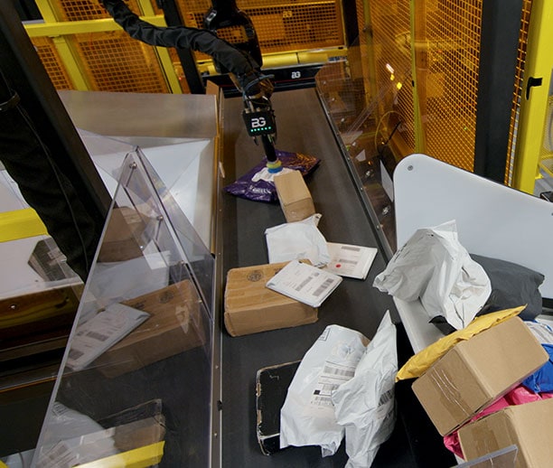 Leverage modular robotic automation solutions for new and existing environments to manage seasonal spikes across industries and scale operations while lowering costs.