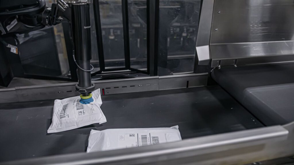 How does small parcel robot sorting improve customer delivery?