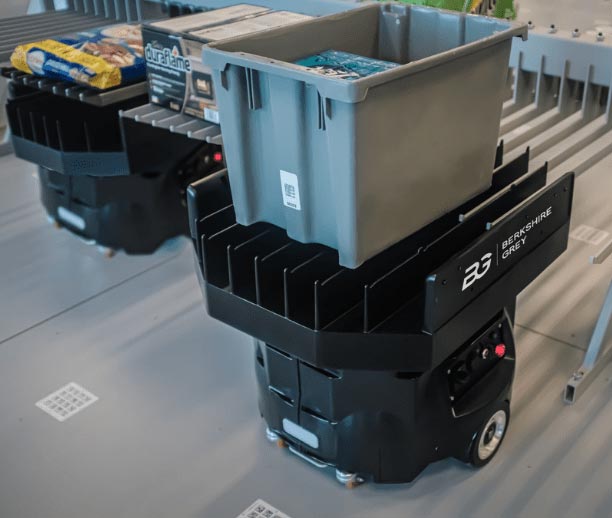 Enable dynamic any-to-any induct-to-discharge sortation with higher payloads with industrial-grade mobile robotic platform.